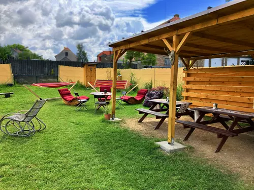 Teepee Camp Lounky – ubytování v indiánském týpí u labské cyklostezky