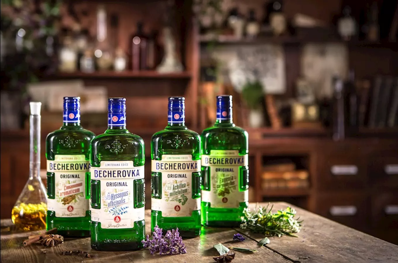 Becherovka – třináctý léčebný pramen Karlových Varů