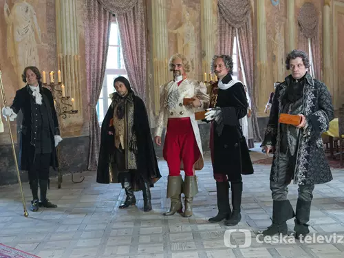Letní kino na zámku Uherčice
