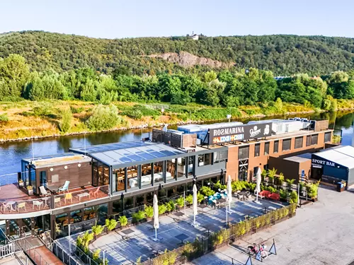 Rosmarina Restaurant u Vltavy v Modřanech