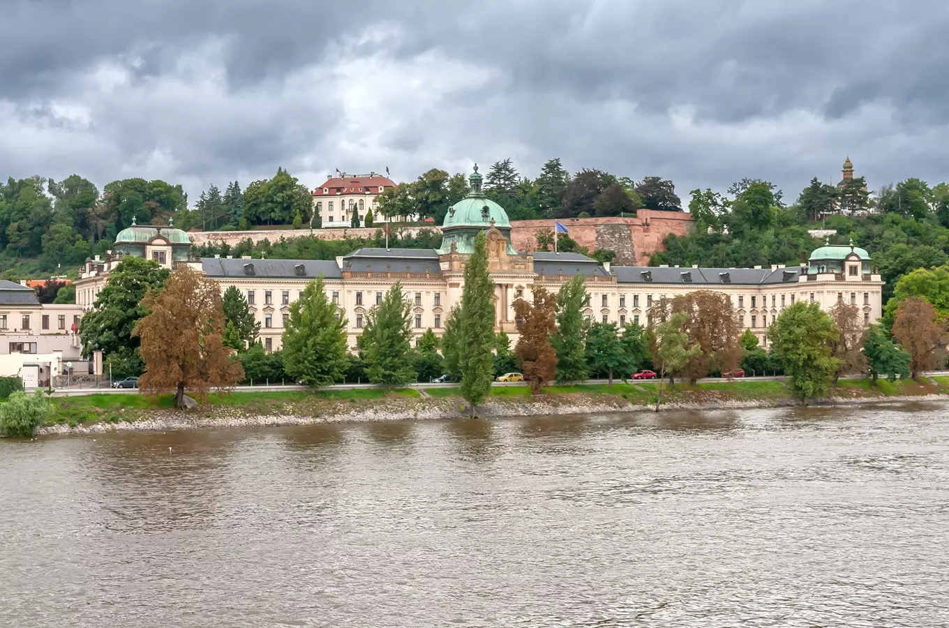 Úřad vlády ČR zve opět zájemce na prohlídku Strakovy akademie