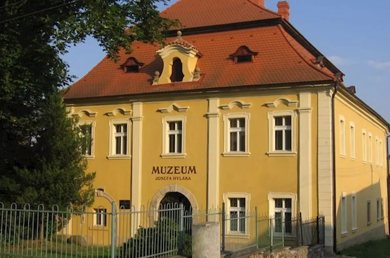Muzeum Josefa Hyláka v Radnicích