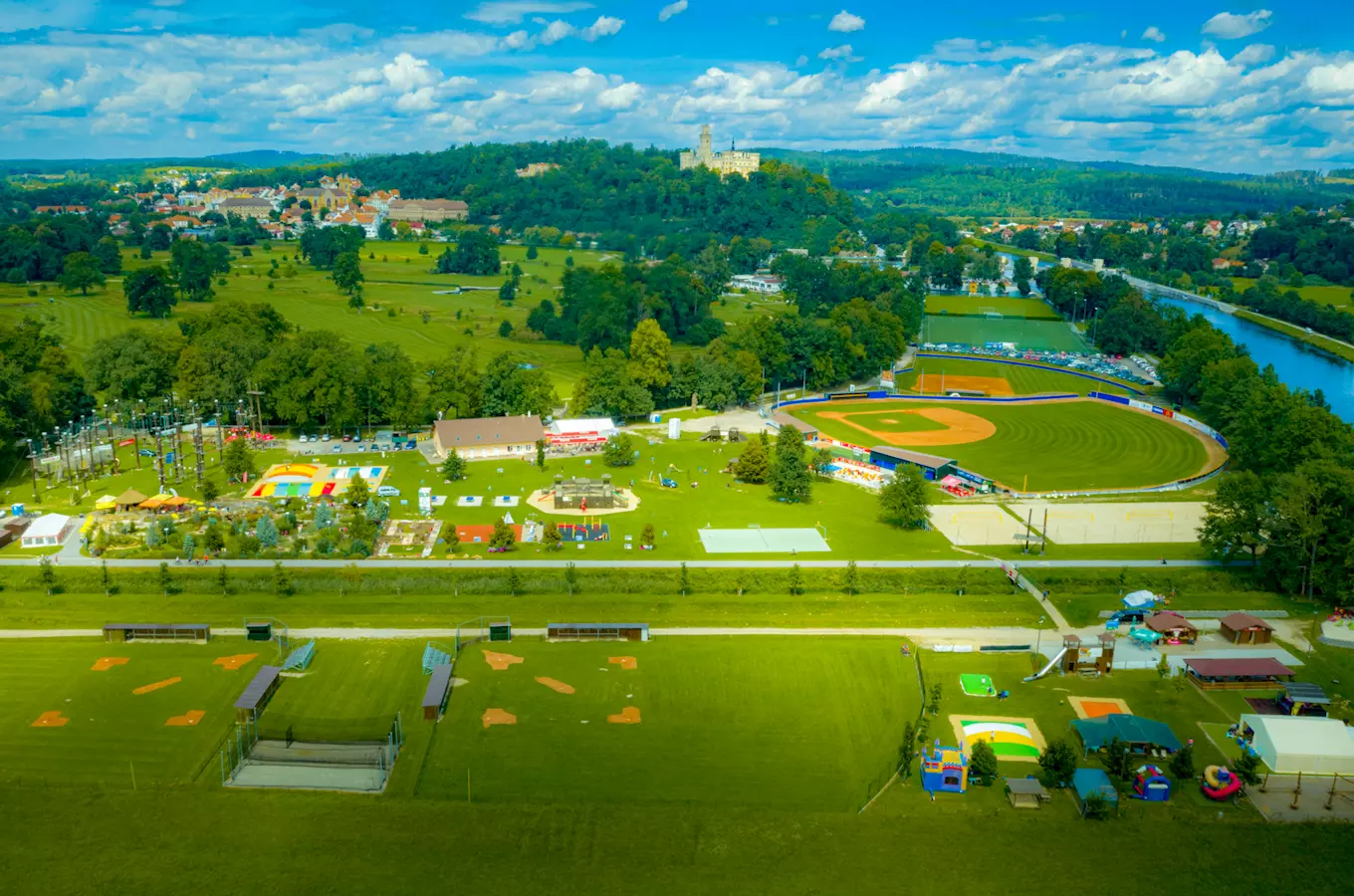 Sportovně relaxační areál Hluboká nad Vltavou