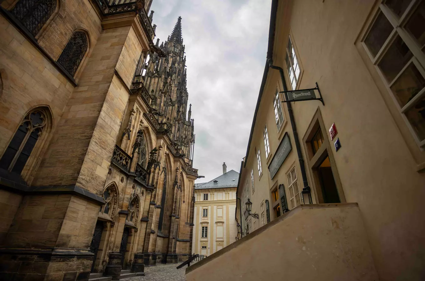 Restaurace Vikárka na Pražském hradě