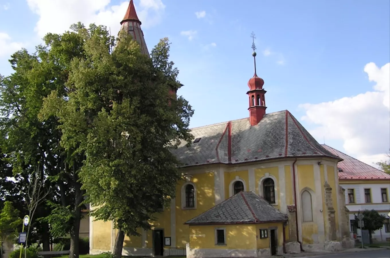 Kostel sv. Bartoloměje Luže