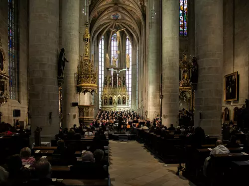 Regensburger Domspatzen v katedrále sv. Bartoloměje