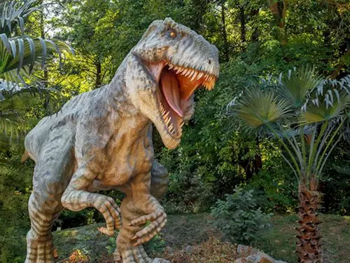 DinoPark Vyškov se o víkendu otevře a představí nové dinosaury