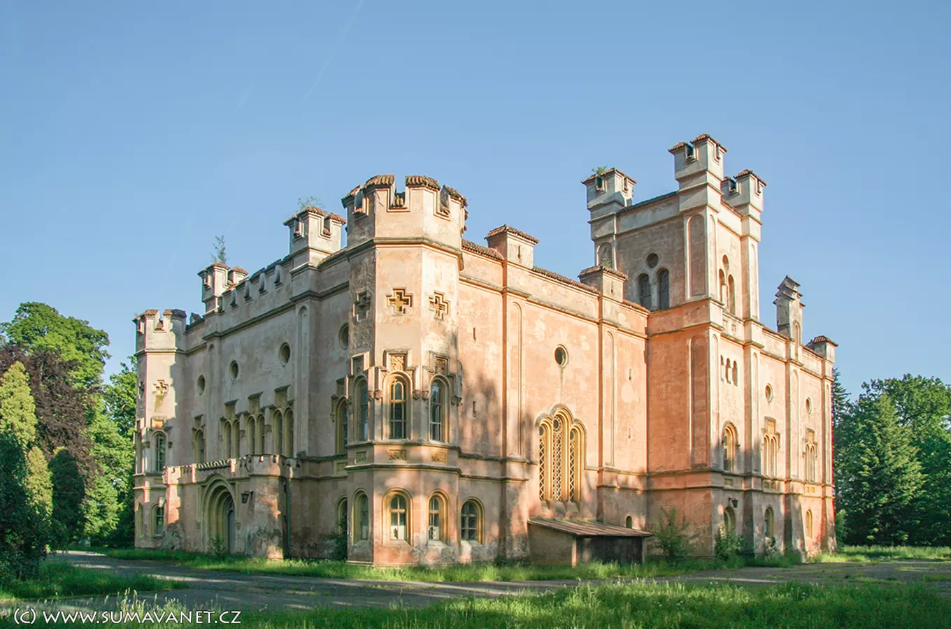 Zámek Bezděkov – dílo architekta Ignáce Vojtěcha Ullmanna