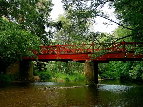 Červený most v Babiččině údolí