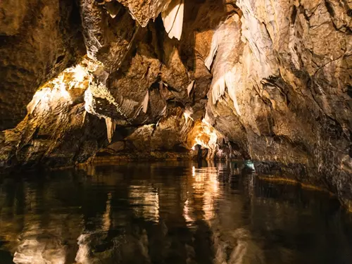 Do jeskyní v Moravském krasu se po povodních vracejí turisté