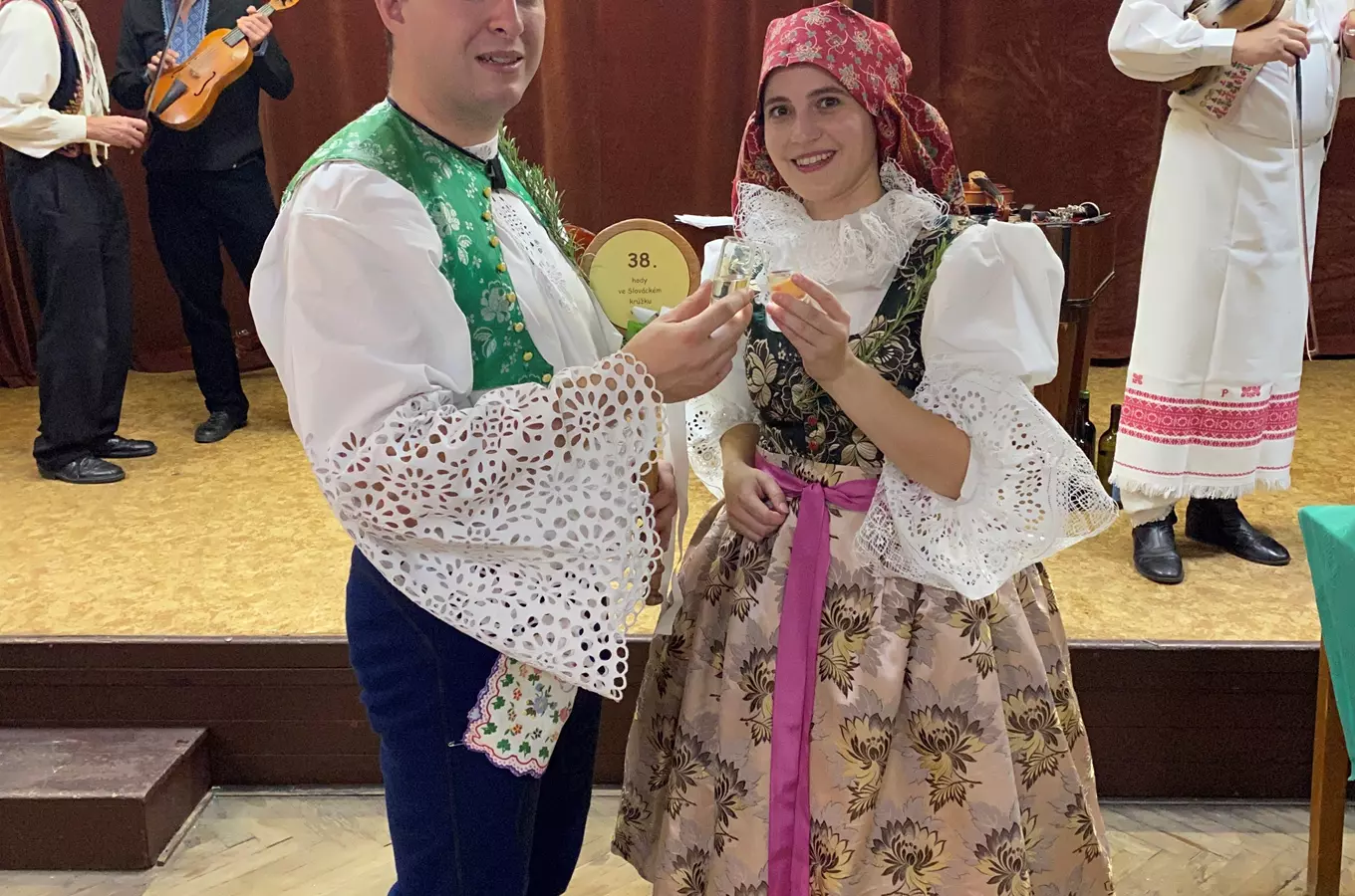 Folklórní taneční 2024 – Sedlcká z Dolního Němčí a šotyška