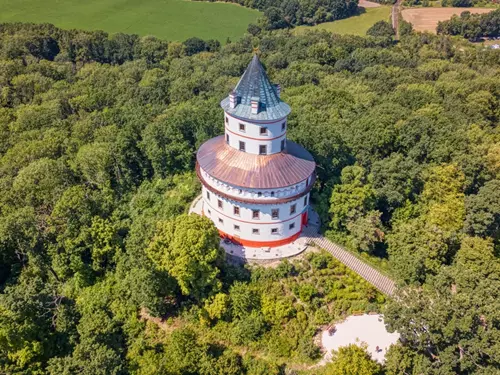 Udělejte si prázdninový výlet do městečka pod Humprechtem 