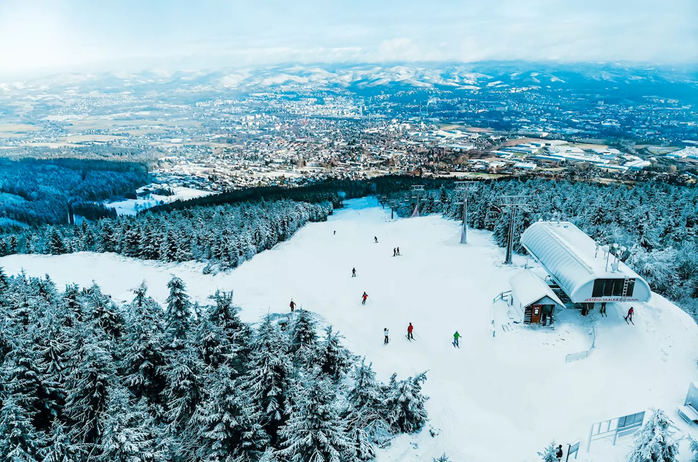 Zahájení zimní sezóny ve Skiareálu Ještěd 