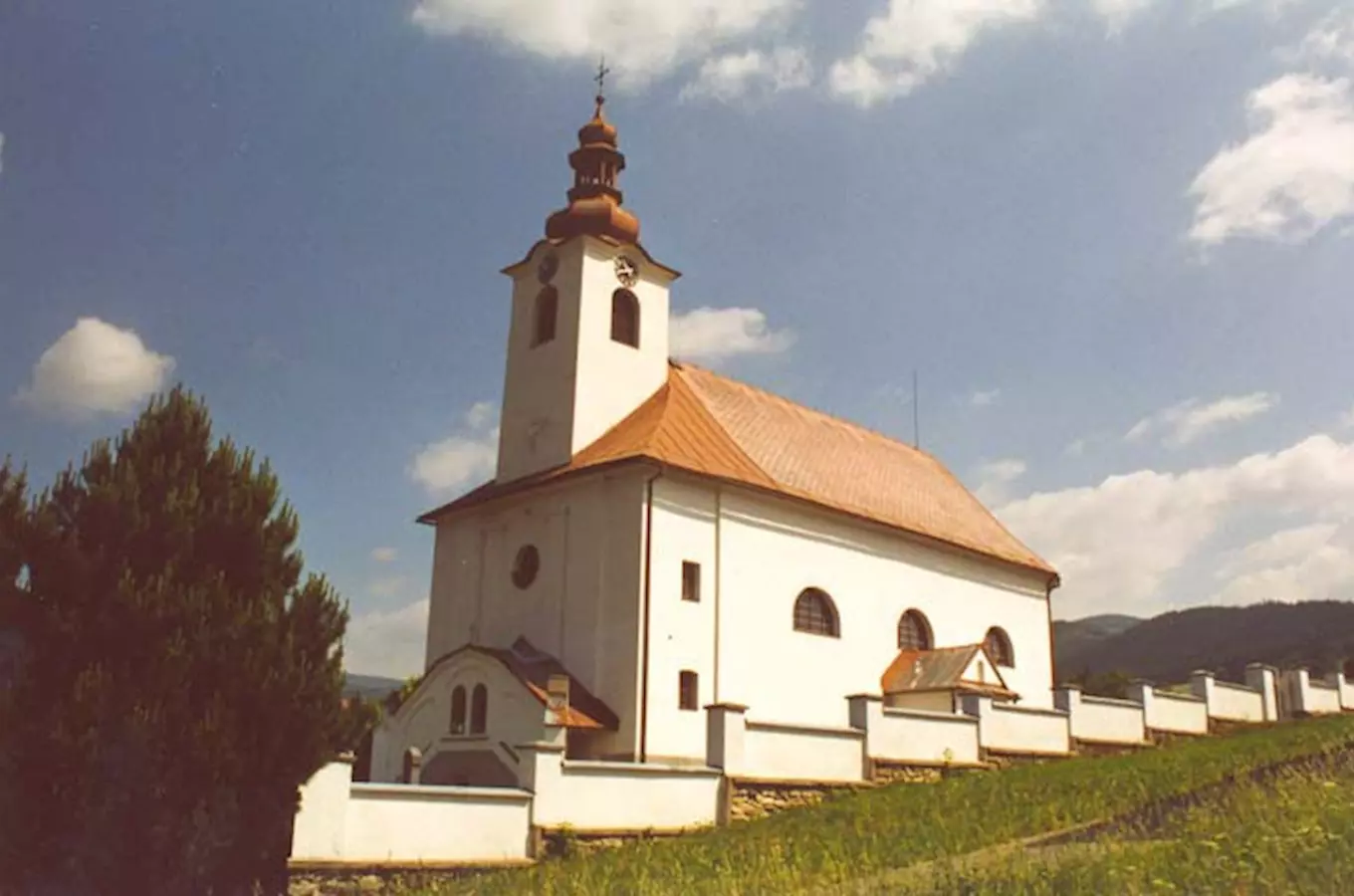 Kostel sv. Aloise v Dolní Moravě