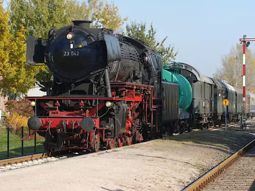 Svatomartinská jízda parním vlakem z Jindřichova Hradce