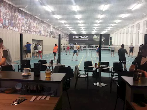 Badminton ve sportovním centru Replay ve Frenštátě pod Radhoštěm