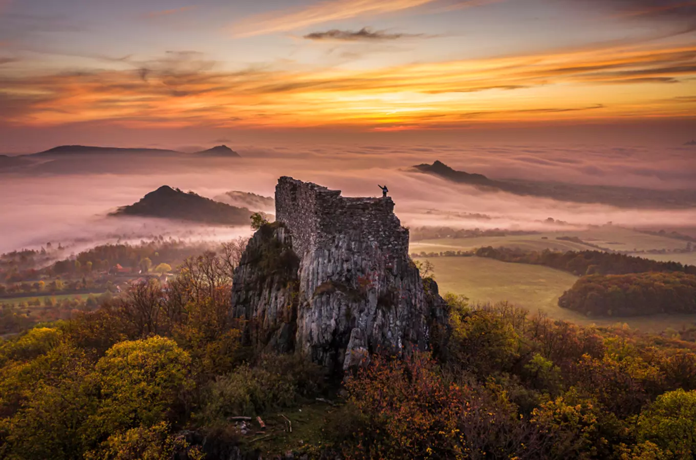 Dechberoucí turistické oblasti: 50 známých i neznámých míst Českého středohoří, která musíte navštív