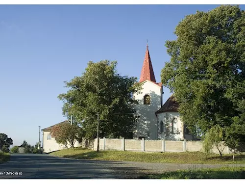 Kostel sv. Filipa a Jakuba v Cícove