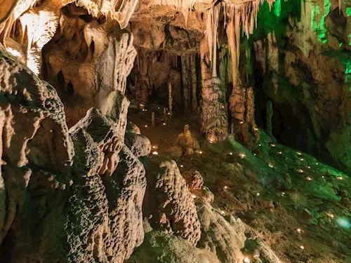 Zimní prohlídky Sloupsko-šošůvských jeskyní – prohlídky s baterkami