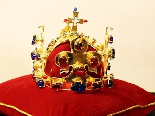Repliky Českých korunovačních klenotů ve šperkařství Graciella