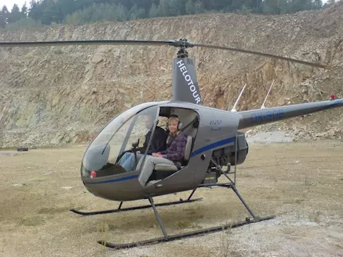 Helotour – vyhlídkové lety vrtulníkem z letiště Hosín