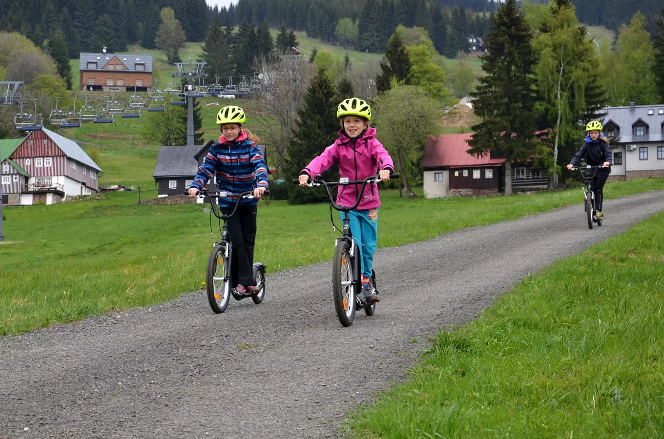 Mountain Base – sjezdové koloběžky v Rokytnici nad Jizerou