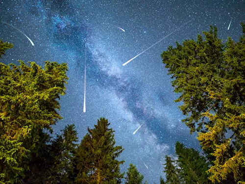Letní hvězdná obloha: co lze spatřit na přelomu července a srpna?