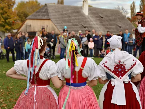 Přijeďte v neděli na posvícení do kouřimského skanzenu!