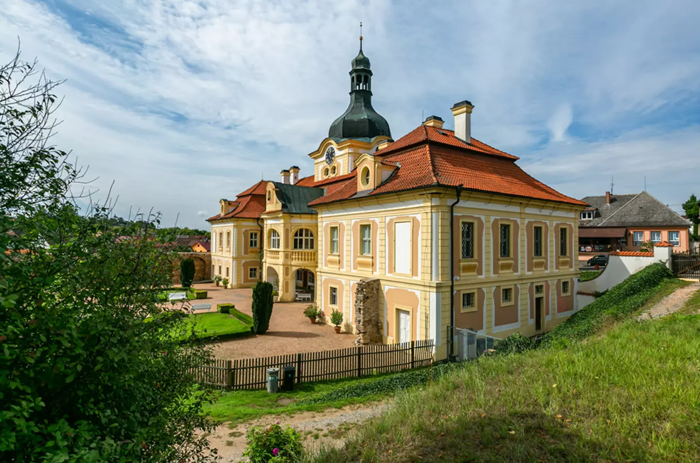 Barokní zahrada zámku Nebílovy