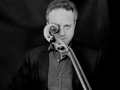 Hvězdy nad Vltavou – Marc Coppey a jeho sólový Bach