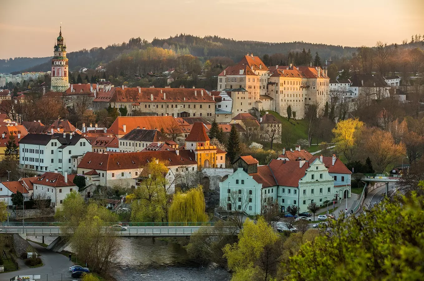 Po stopách šlechtických rodů: s Eggenberky do středověku a do pohádky Českého Krumlova