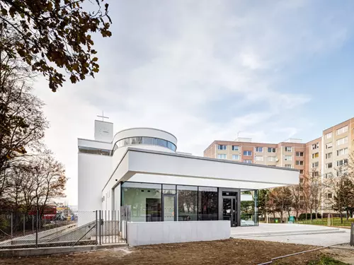 Kostel Krista Spasitele v Hlubočepích