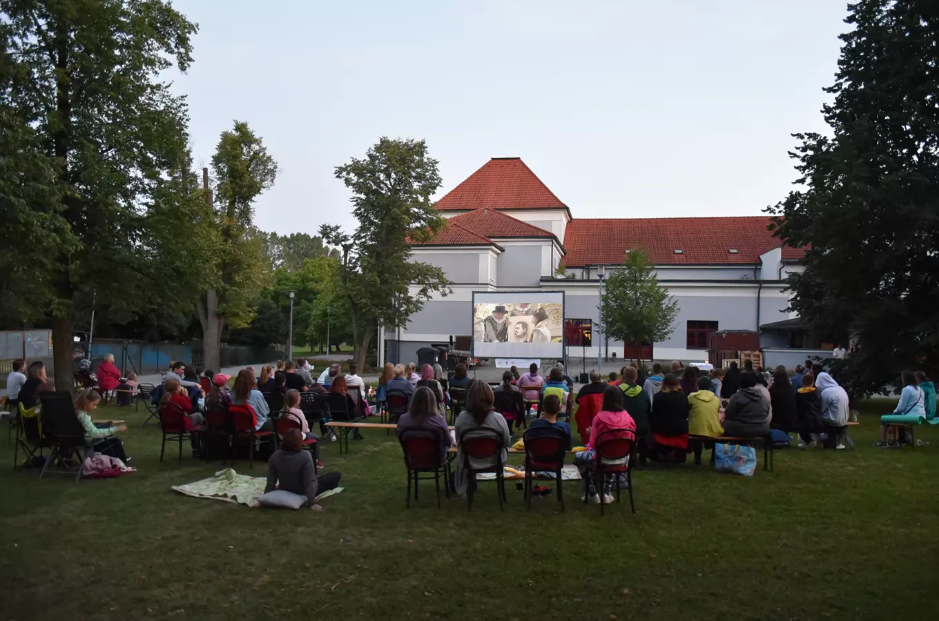 Letní kino u Sokolovny