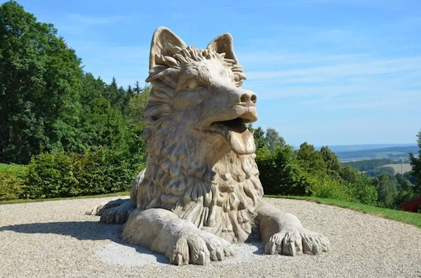 Chodský pes – největší psí socha v České republice