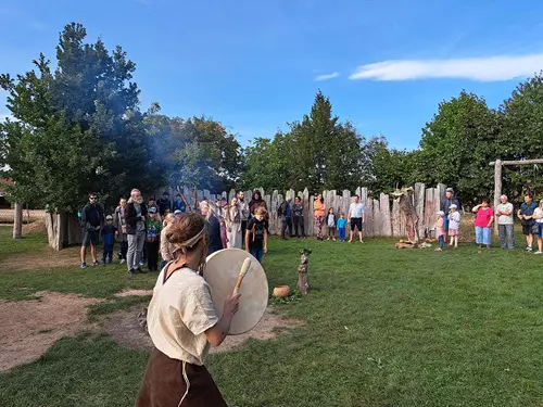 Pravěké dožínky v Archeoparku Všestary