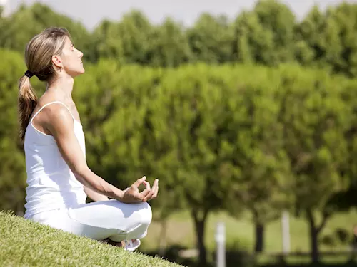 Relaxační kurzy spojené s meditací a přírodou 