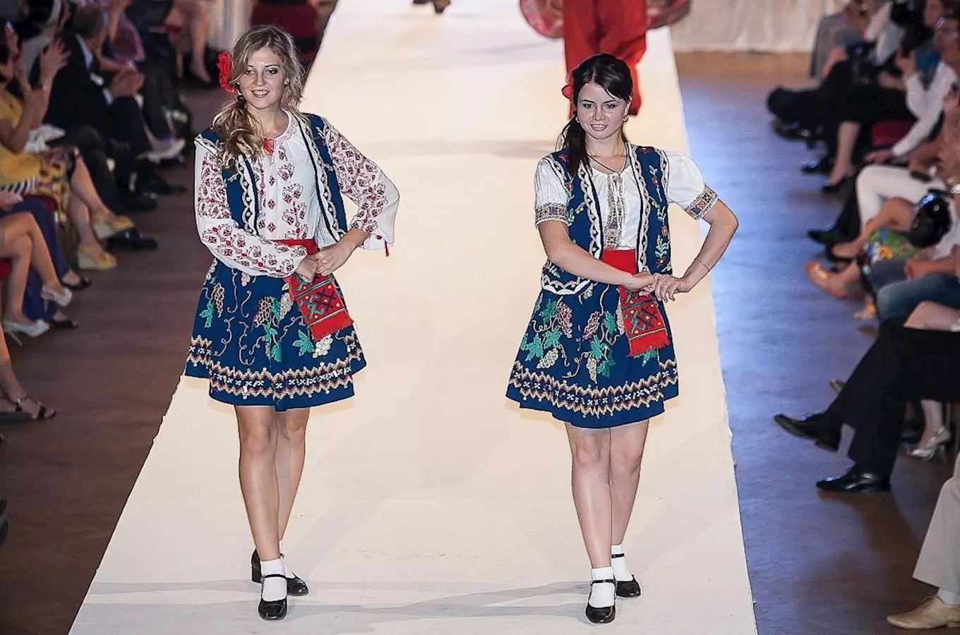 Světová módní přehlídka World Fashion show v Jindřichově Hradci