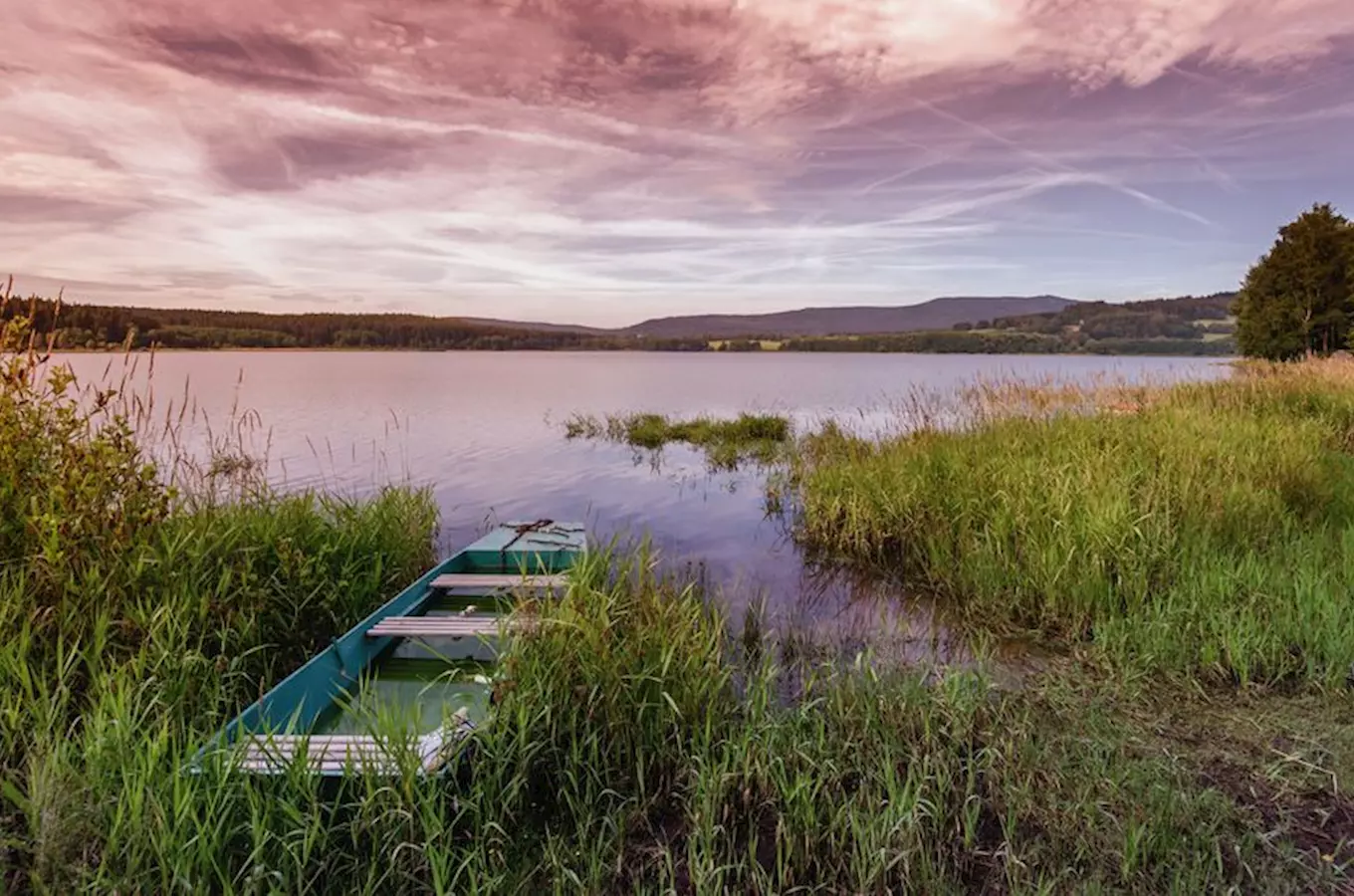 Vodní nádrž Lipno, kudy z nudy