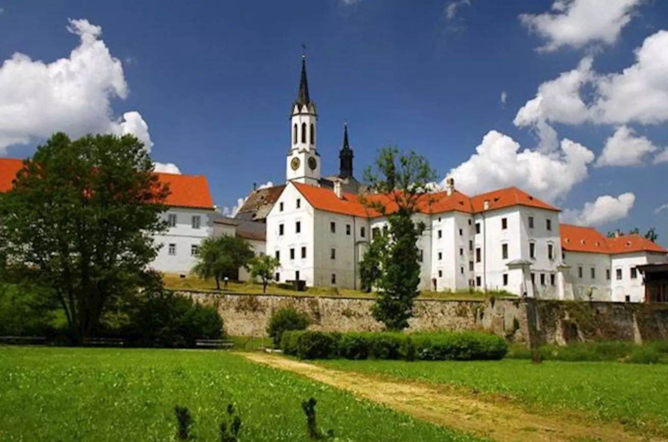 Hrady pánů erbů růže aneb křížem krážem po jihu Čech