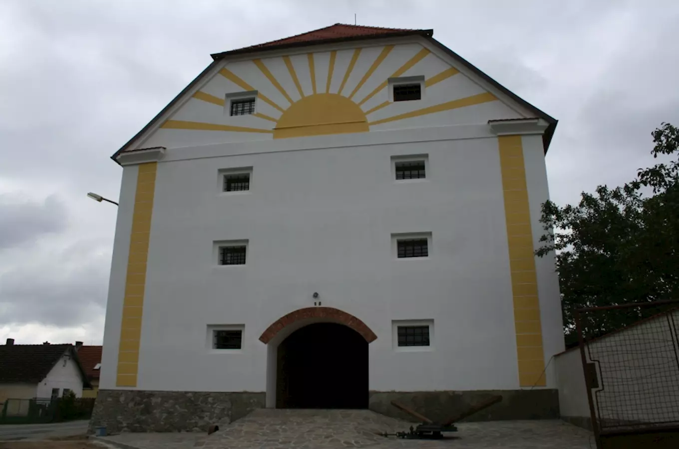 Špejchar Želeč – Muzeum zemědělských strojů a obrazárna 