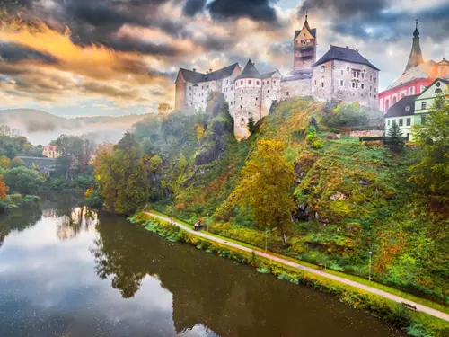 Podzim na hradě Lokti láká na víno i skvělou muziku