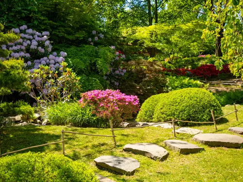 Botanicus v Ostré otevírá na hlavní sezonu vesničku řemesel i bylinné zahrady