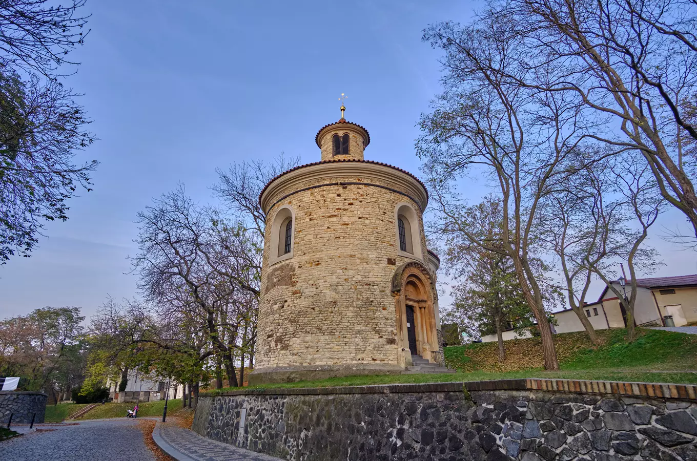 Rotunda sv. Martina, Kudy z nudy