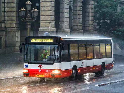 MHD Praha, Kudy z nudy, jízda městem, bus