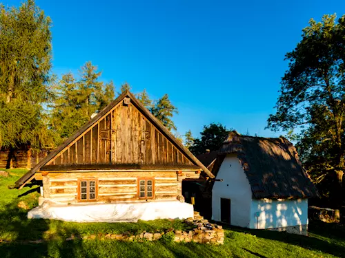 Výlet po stopách Svatební košile a k chatě Jana Wericha do Velhartic