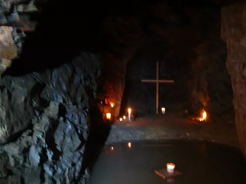 Klášter Sázava – Klášterní polodivočina a tajemství svatoprokopské jeskyně 