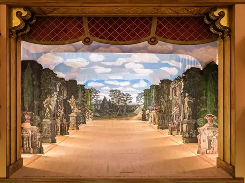 Opera Dido a Aeneas – Hlas budoucnosti v divadle zámku Valtice