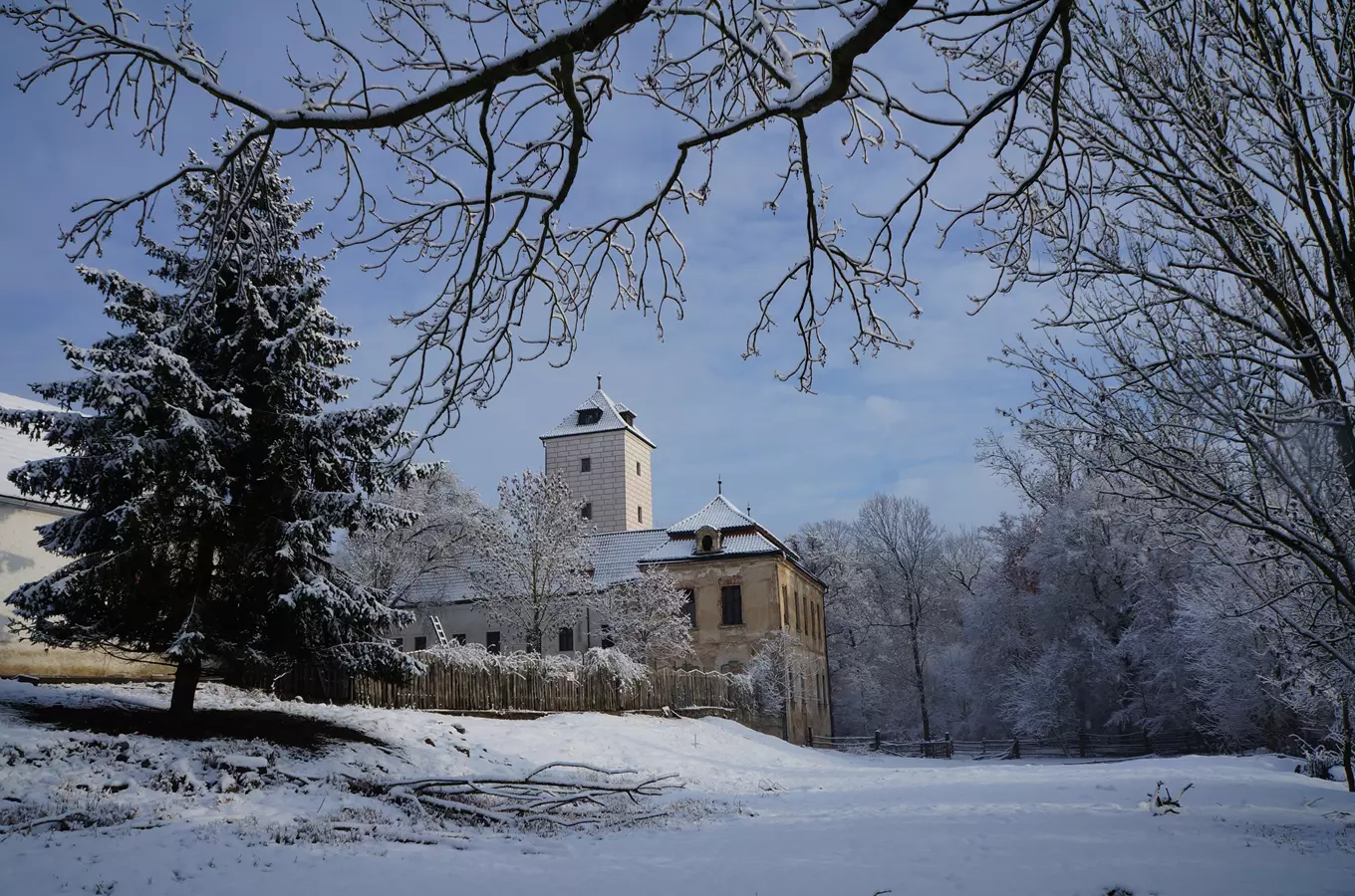 Vánoční trh umění a řemesel na zámku Lobkovice