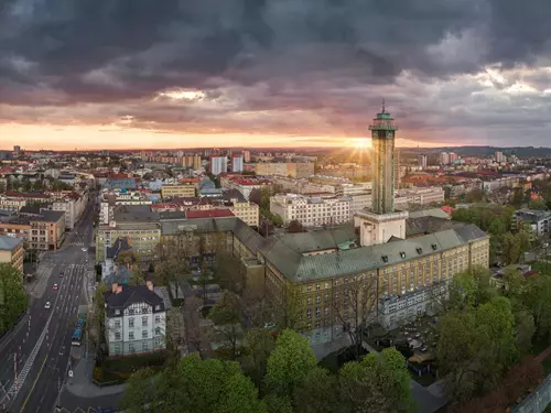 Dvě Věže v Ostravě – Vyhlídková věž Nové radnice a Bolt tower
