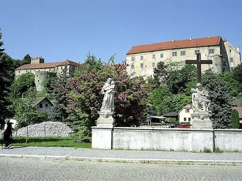 Barokní mosty se sochařskou výzdobou v Brtnici